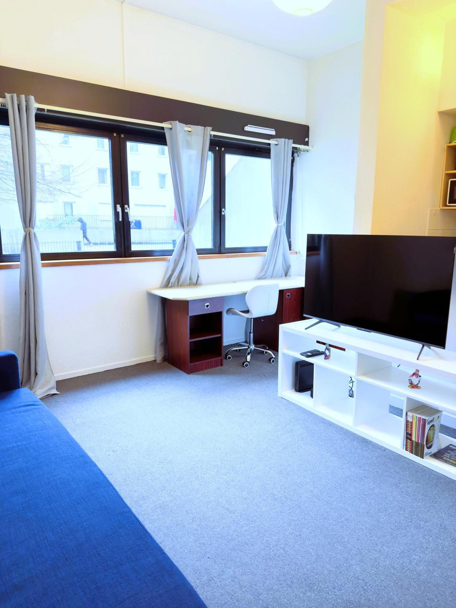 Cleva Getaways Apartment